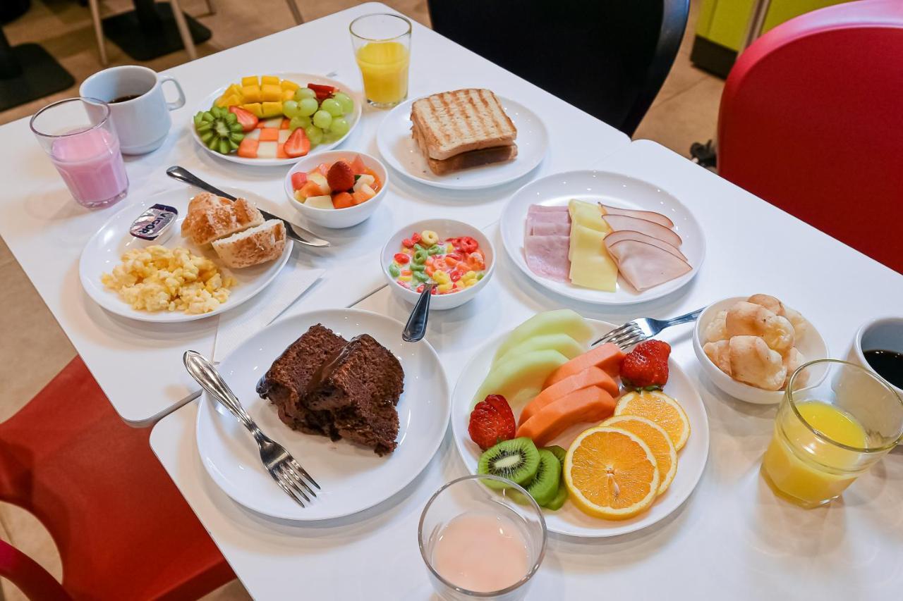 Ibis Budget Santos Gonzaga Zewnętrze zdjęcie